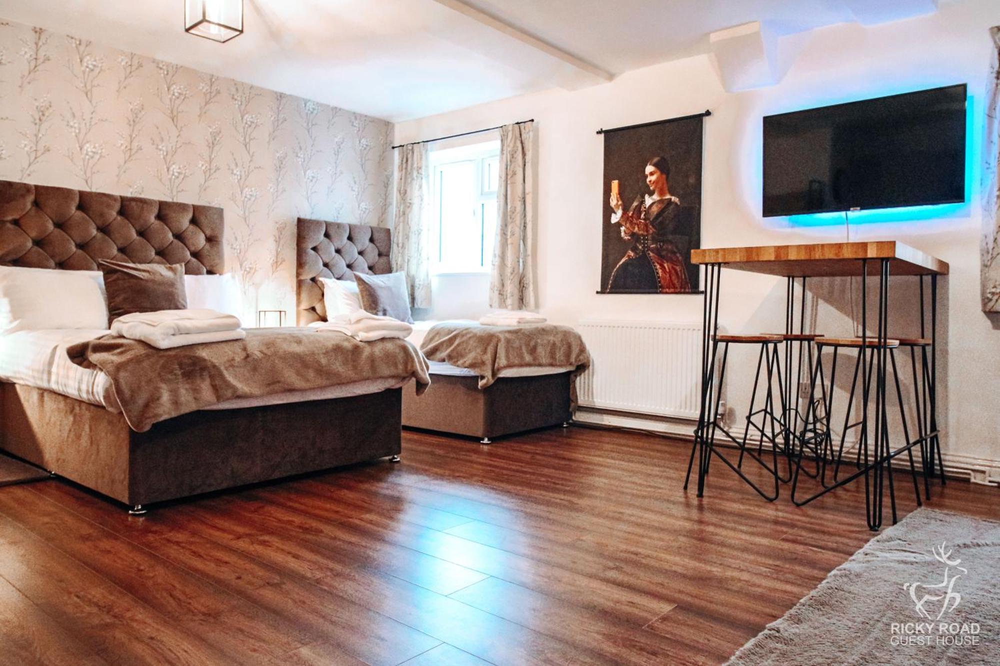 Ricky Road - Premium Watford (Hertfordshire)